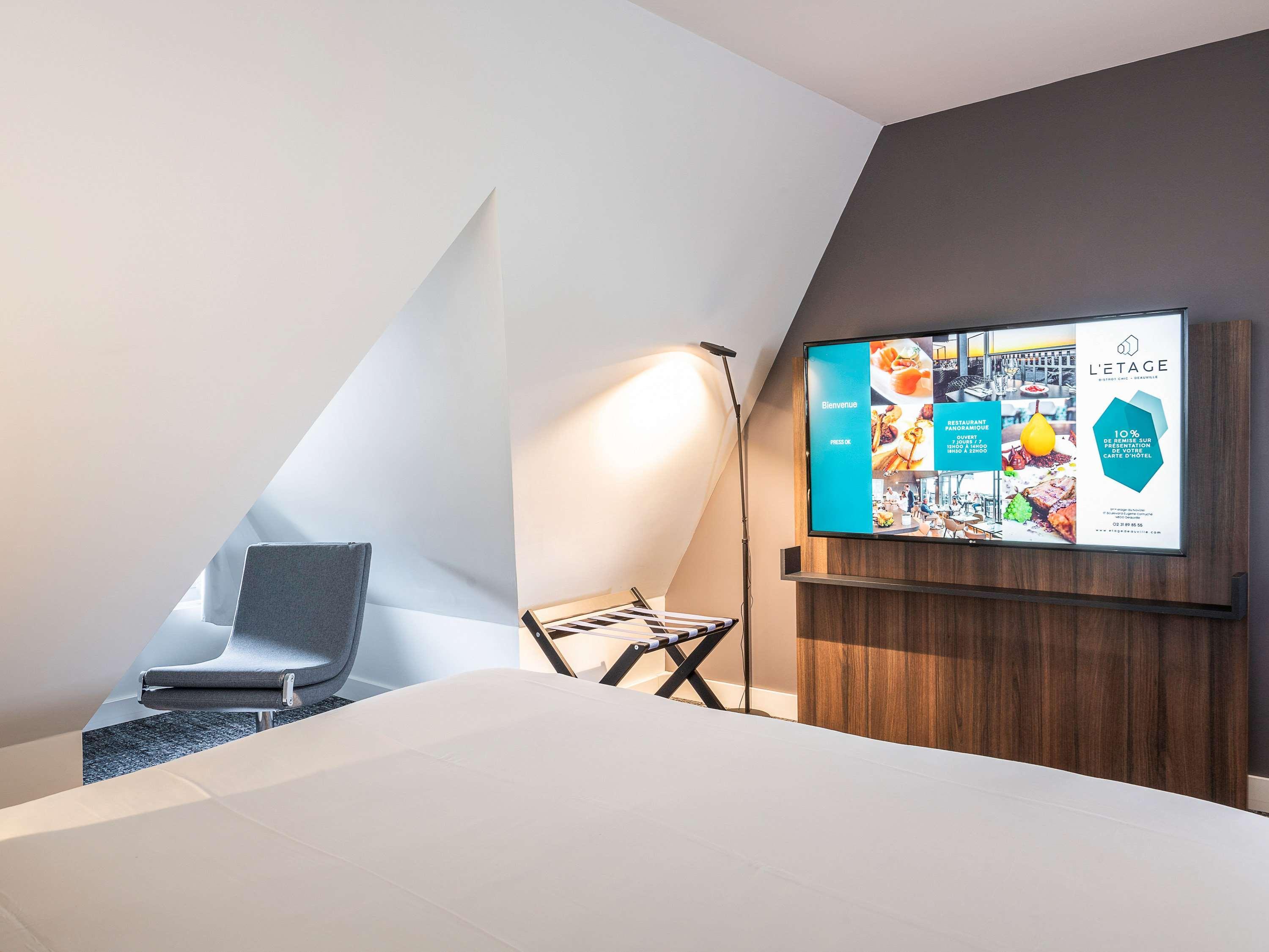 โนโวเทล โดวีล ปลาฌ Hotel โดวีลล์ ภายนอก รูปภาพ