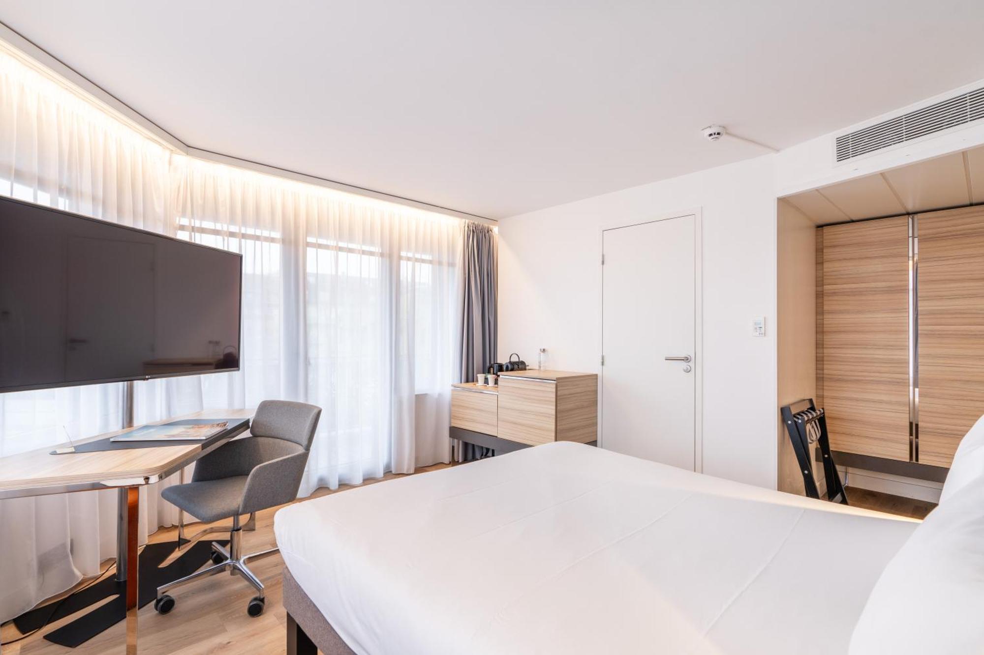 โนโวเทล โดวีล ปลาฌ Hotel โดวีลล์ ภายนอก รูปภาพ