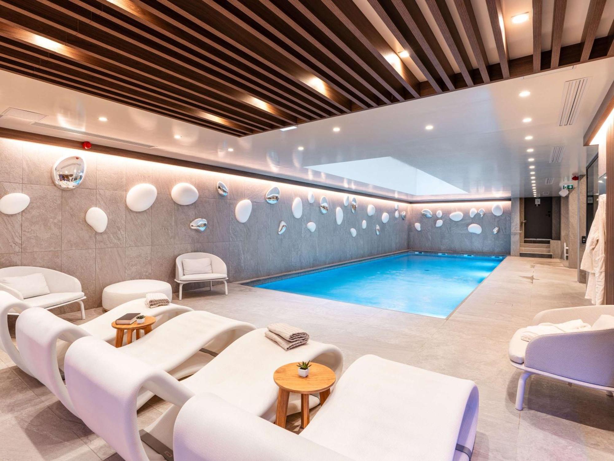โนโวเทล โดวีล ปลาฌ Hotel โดวีลล์ ภายนอก รูปภาพ